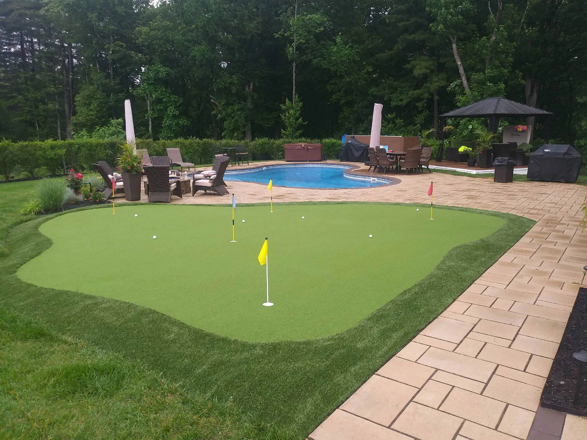 Synthetic Putting Green Design and Install in Deer Park, TX